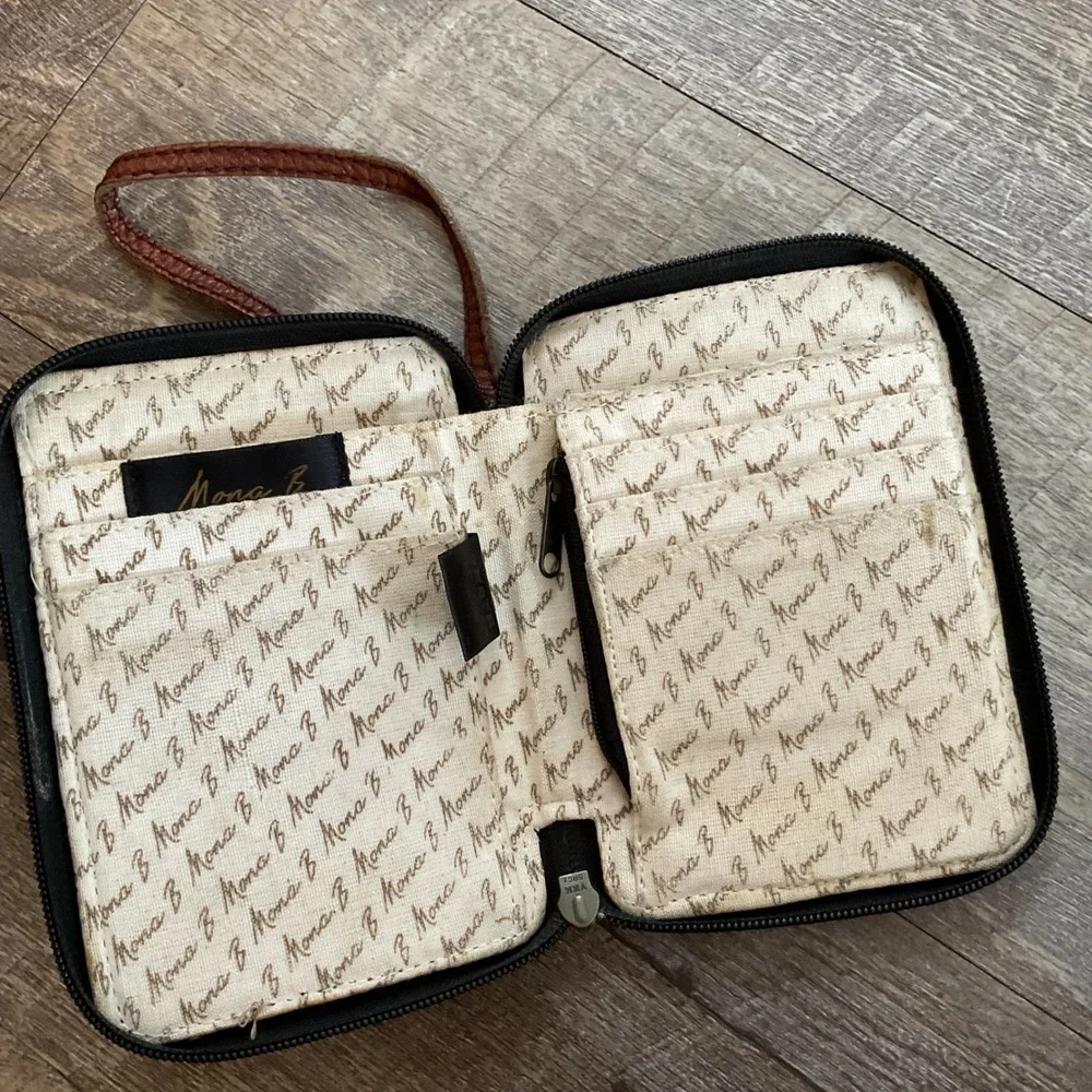 Mona B mona upcycled
